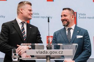 „Je mi ctí být součástí tvého života.“ Jak věrní Motoristů obsazují ministerstva - Seznam Zprávy